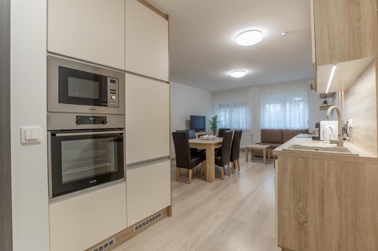Leda Apartmanok By Bltn Siófok Exterior foto